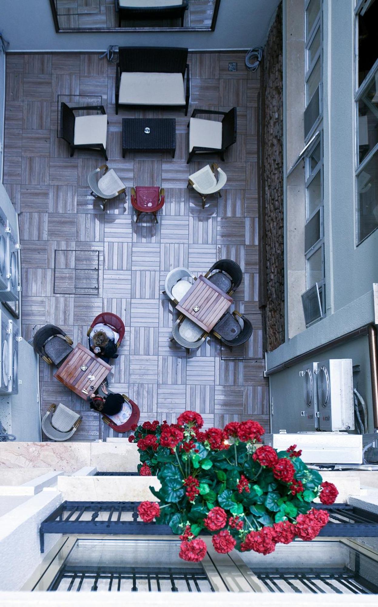 Collage Taksim Hotel Istanbul Luaran gambar