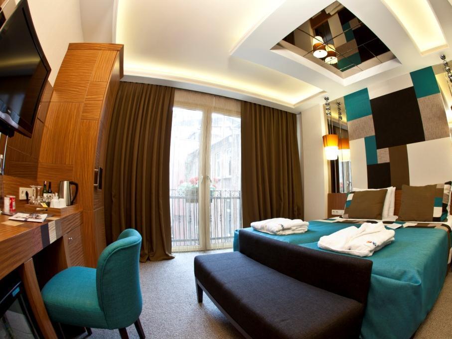 Collage Taksim Hotel Istanbul Luaran gambar