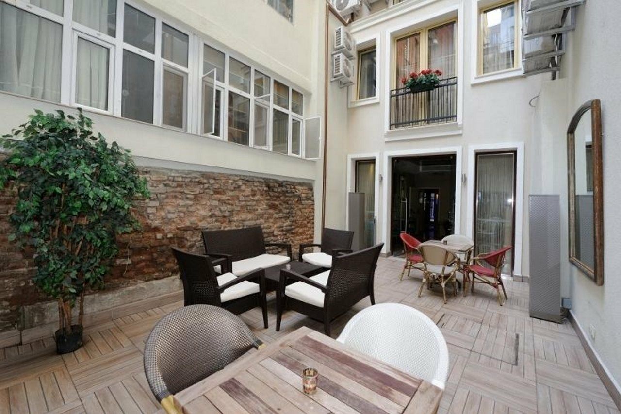 Collage Taksim Hotel Istanbul Luaran gambar